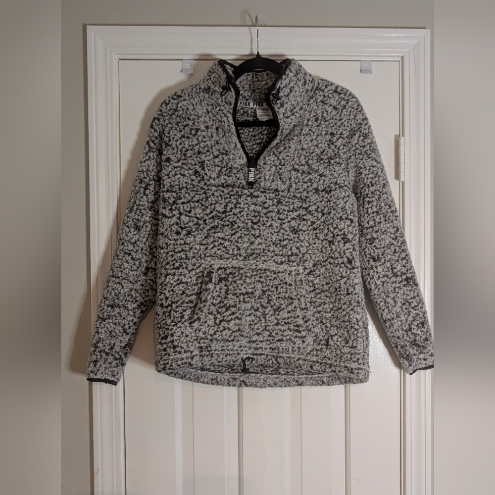 PINK Victoria’s Secret Sherpa Pullover – XS